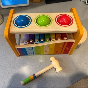 Hape Pound & Tap Bench with Slide Out Xylophone